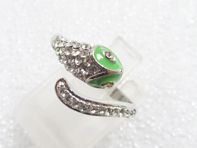 JAPANESE KIMONO / CRYSTAL RING (SIZE 12)